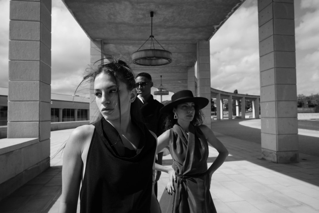 Black and white Fashion architecture photoshoot editorial close up Lupe Giraldo Barcelona Sebastien franca