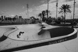 barcelona skate park black and white photography sebastien franca