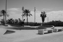 barcelona skate park black and white photography sebastien franca
