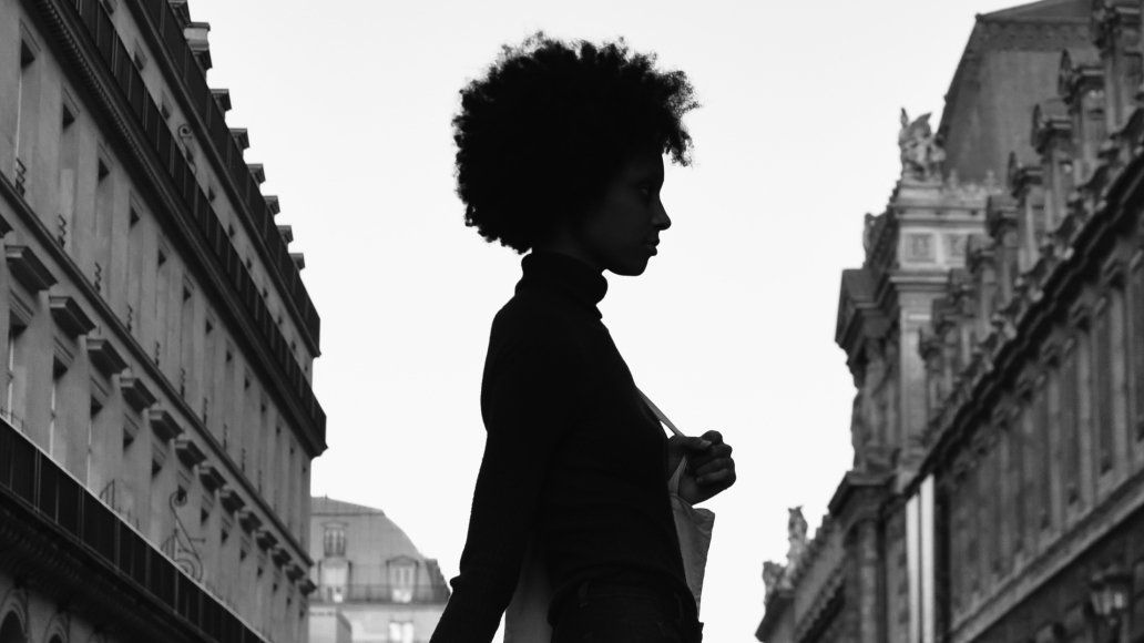 Black and white glamour silouette woman Paris rivoli fine art photography sebastien franca