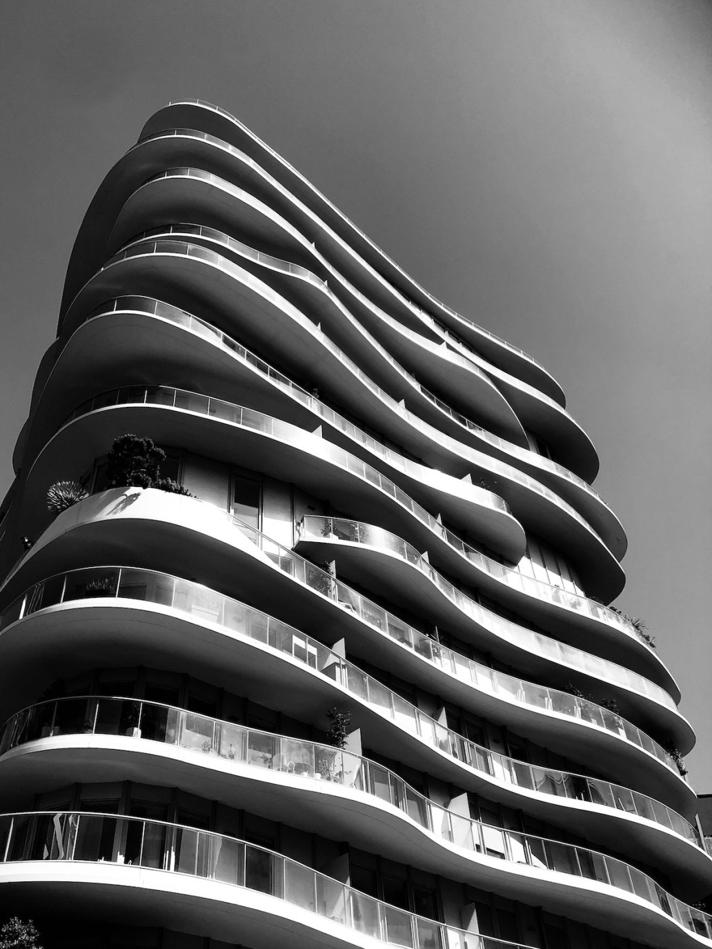 Architectural photography design building curves sebastien Franca fine art photographer