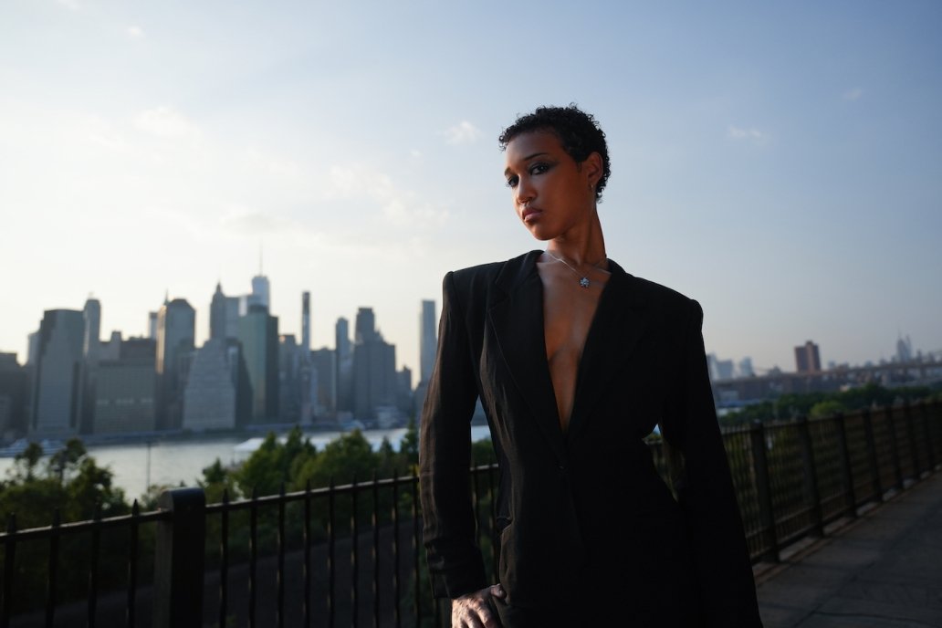 Fashion editorial photograph New York Skyline Sebastien Franca Photographer