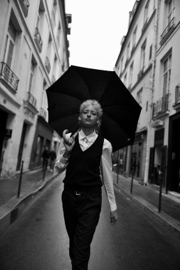 Portrait Street Editorial Fashion black and white PARIS