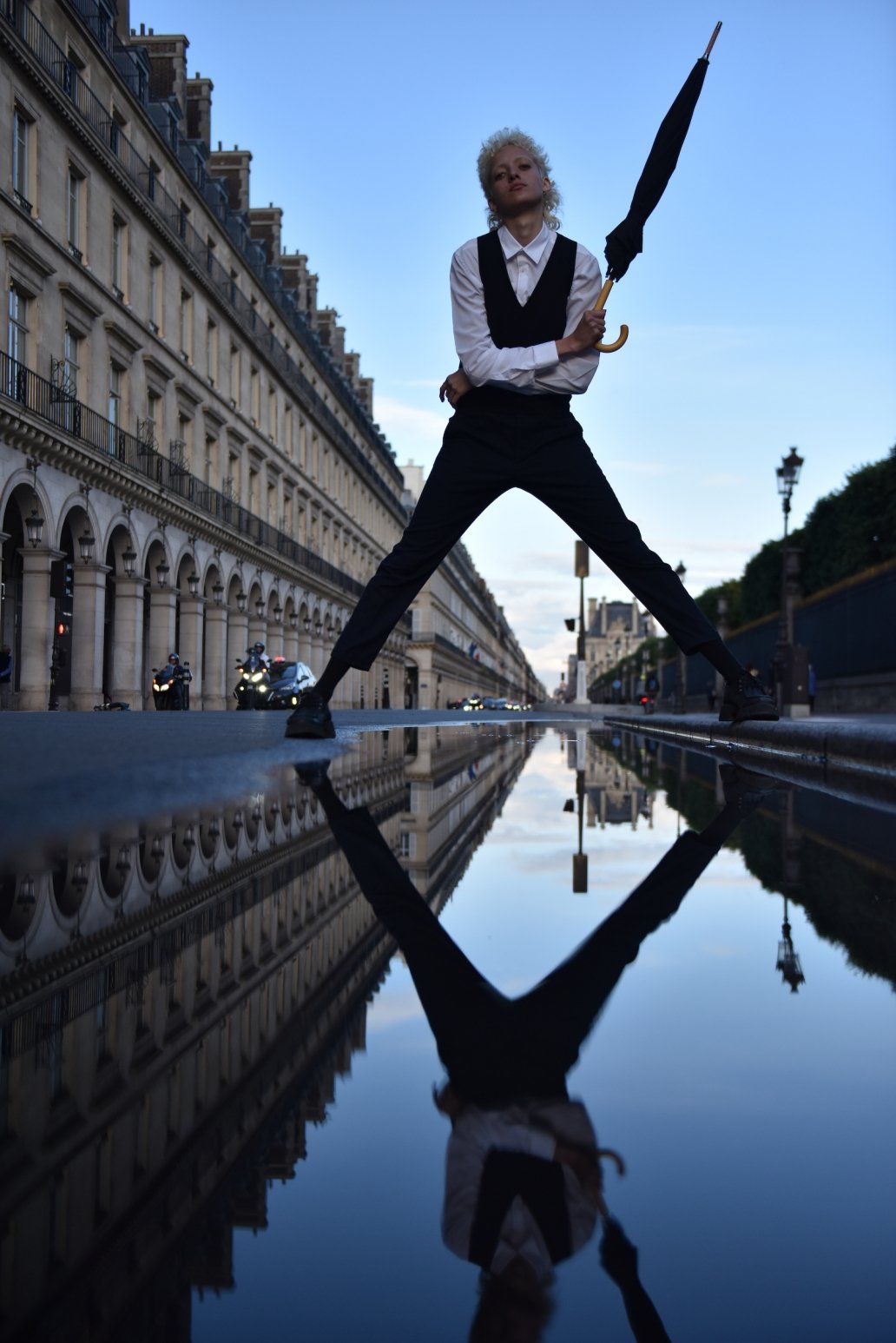 Fashion Photoshoot Editorial PARIS Rivoli Reflexion effet mirroir