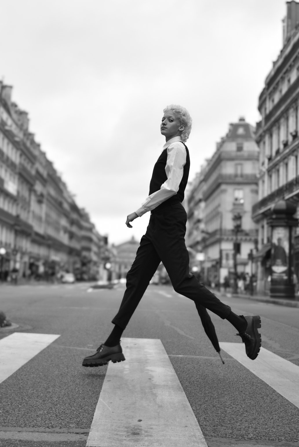 Cross Street Editorial Fashion black and white PARIS