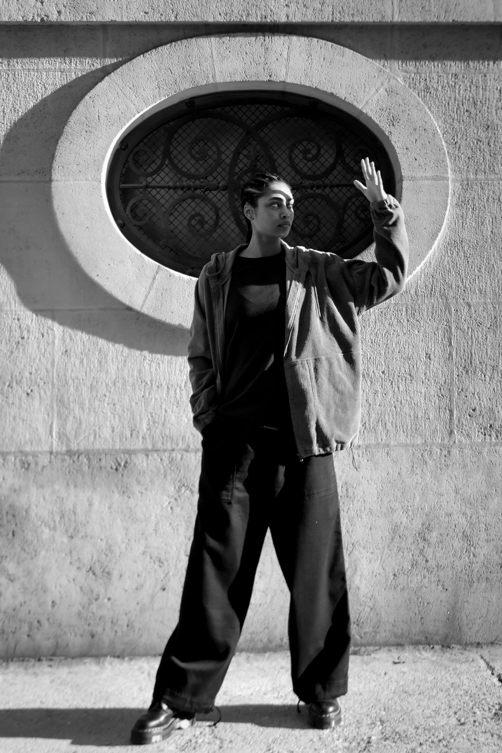 Black and white Fashion photoshoot rue Paris Sebastien Franca