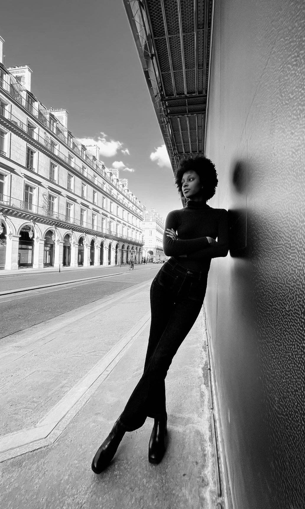 black and white fashion photoshoot Paris Rivoli black and white Sebastien FRANCA photographer