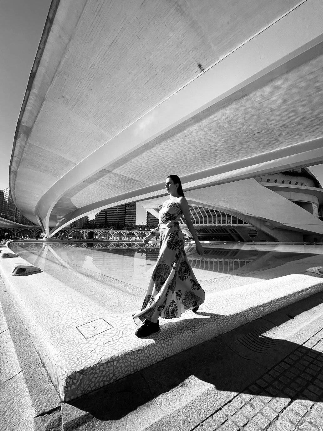 Fashion photoshoot Valencia Spain architecture black and white Sebastien Franca