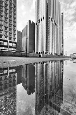 Black and white architectural photography New York reflexion sebastien franca photographer