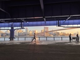 Street photography New York bridge sunset Sebastien FRANCA photographer