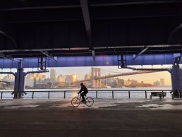 Street photography New York bridge sunset Sebastien FRANCA photographer