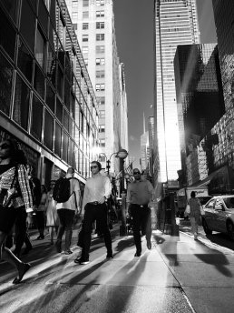 street photography ultra lighting people shadows New York City Sebastien Franca