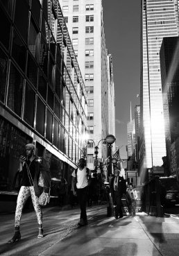 street photography ultra lighting people shadows New York City Sebastien Franca